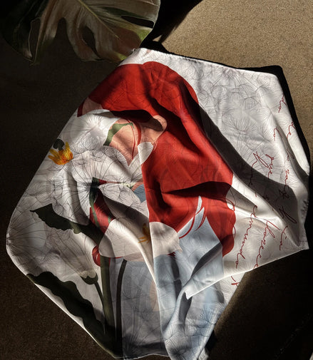 Todo Lo Que Soy Florece Scarf