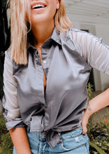 Load image into Gallery viewer, Lexington Silver - Blouse
